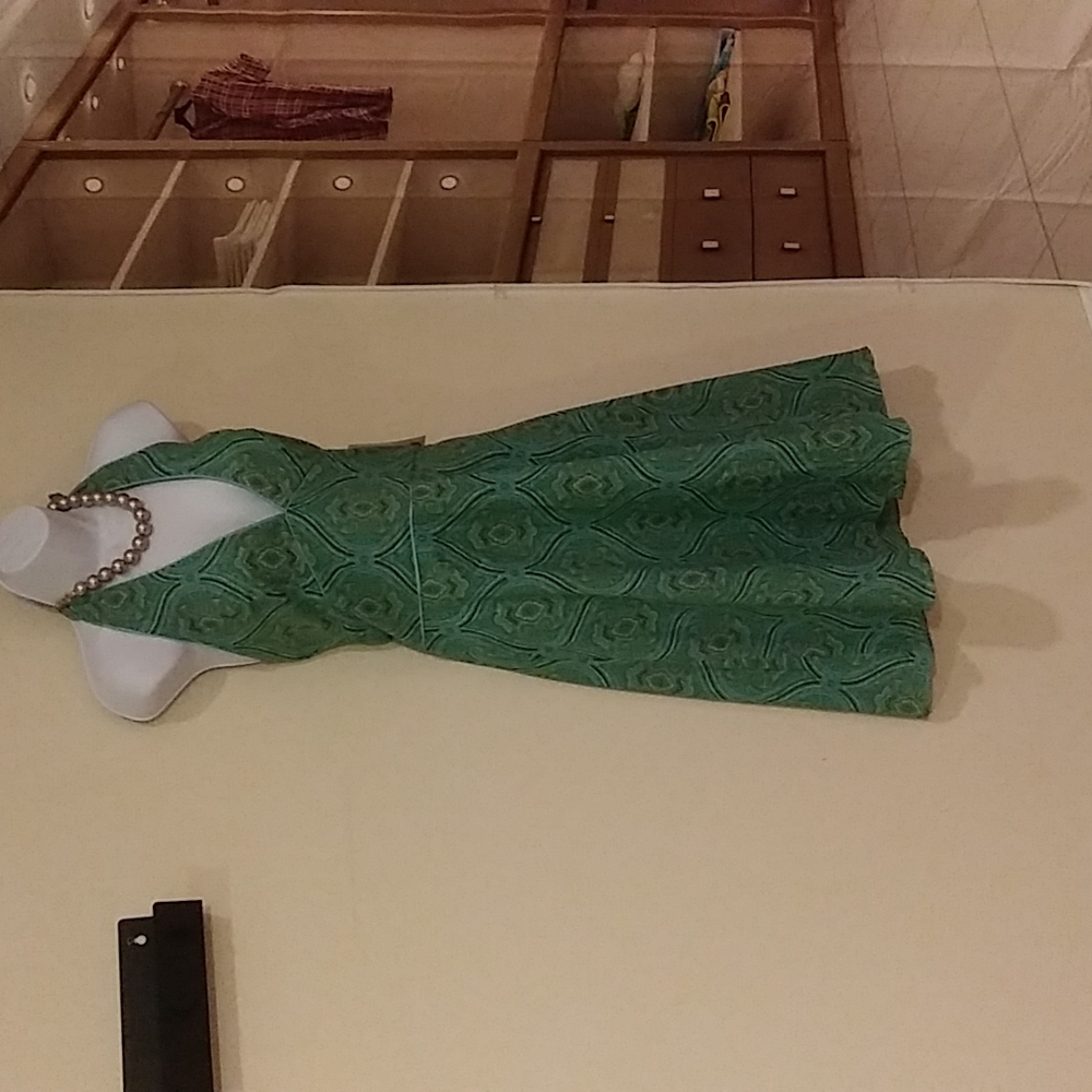 Dress - Picture 2 of 7